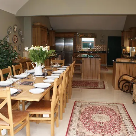 Holiday home Inchiquin House, Period In The Heart Of The Burren *
