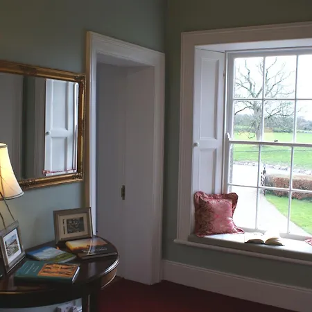 Inchiquin House, Period In The Heart Of The Burren Corofin (Clare)