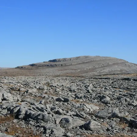 Inchiquin House, Period In The Heart Of The Burren Holiday home *