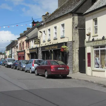 Inchiquin House, Period In The Heart Of The Burren * Corofin (Clare)