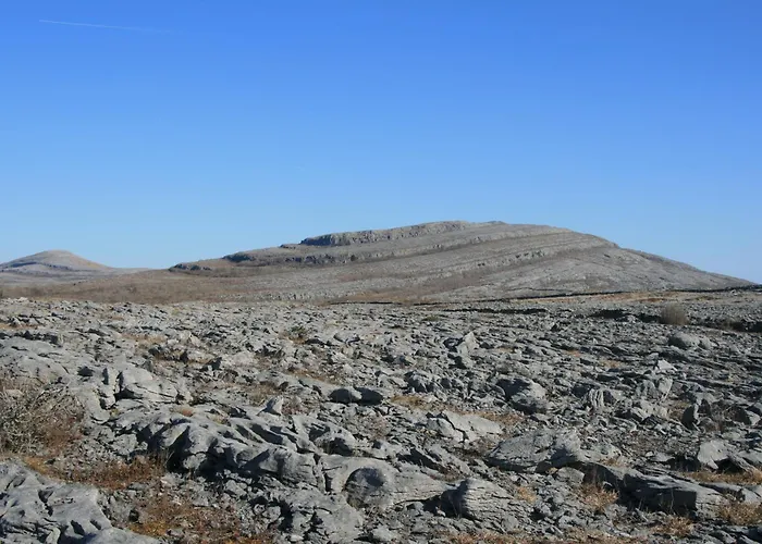 Inchiquin House, Period In The Heart Of The Burren בית נופש *