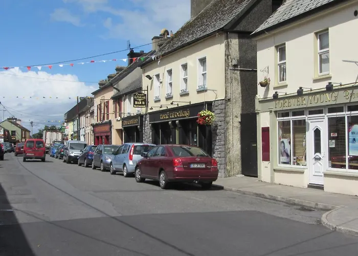 Inchiquin House, Period In The Heart Of The Burren * Corofin (Clare)