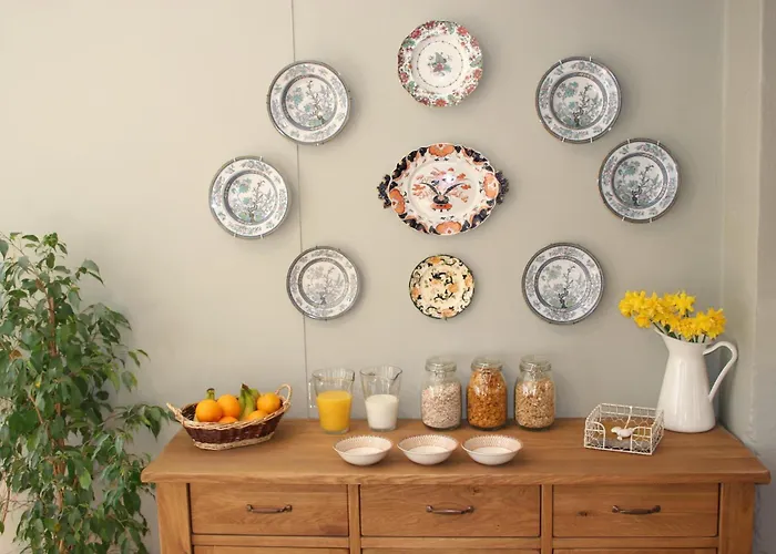 בית נופש Inchiquin House, Period In The Heart Of The Burren